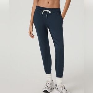 Vuori Women's Midnight Heathered Blue Performance Joggers, Size S